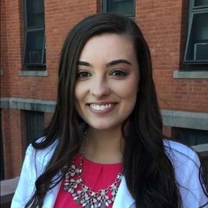 Meet your Posher, Nicole